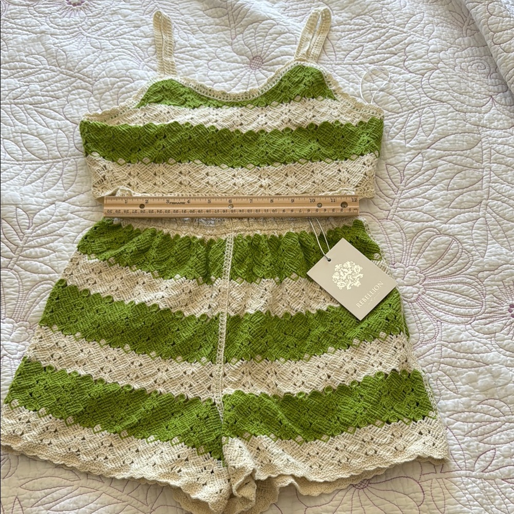 REBELLION AGAIN Green and Cream Knit Romper STRETCHY WAIST LINE